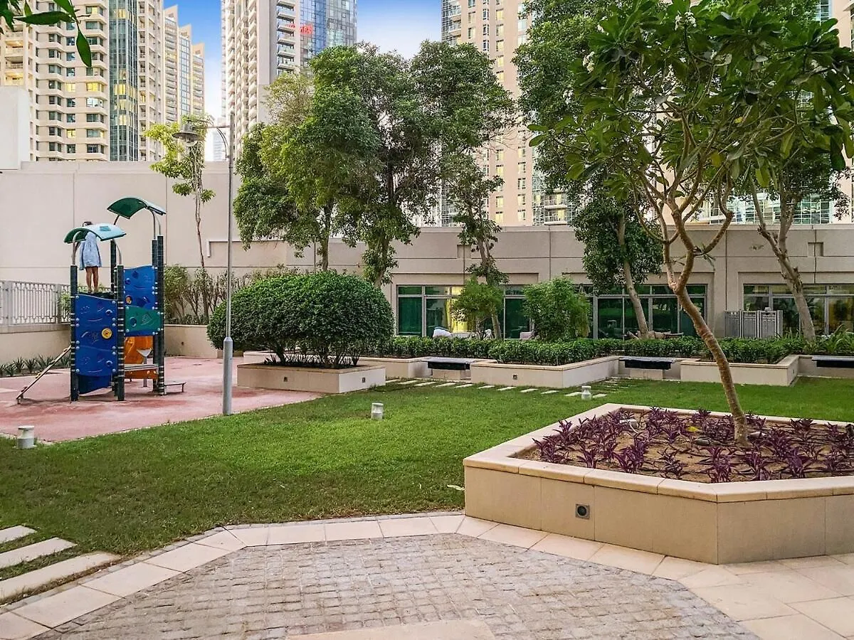 First Class 2Br Burj Khalifa & Fountain View Dubai Apartment